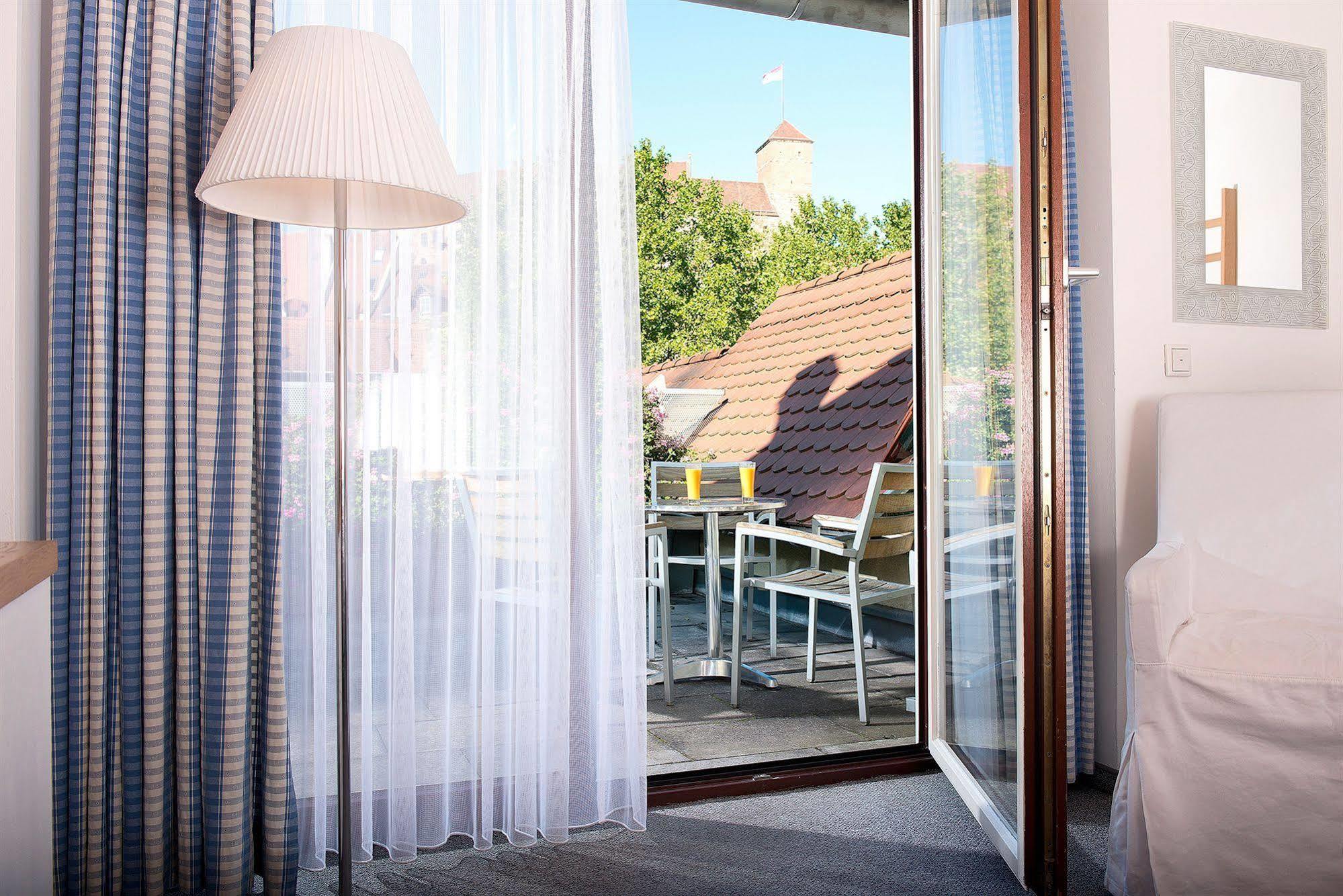 Hotel Agneshof Nurnberg Стая снимка